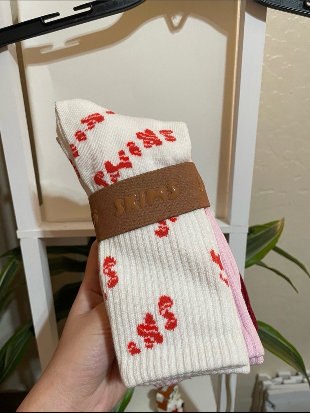 SKIMS White, Pink & Burgundy Ribbed Sock Set